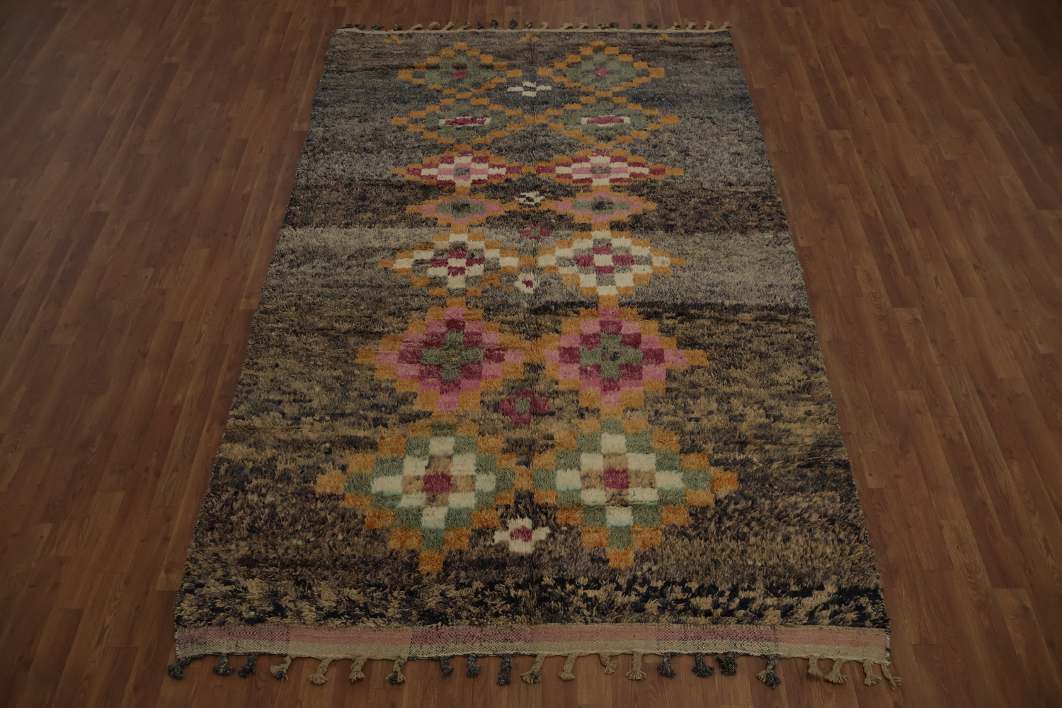Luxury Moroccan Area Rug 6x10 with Unique Geometric Motif