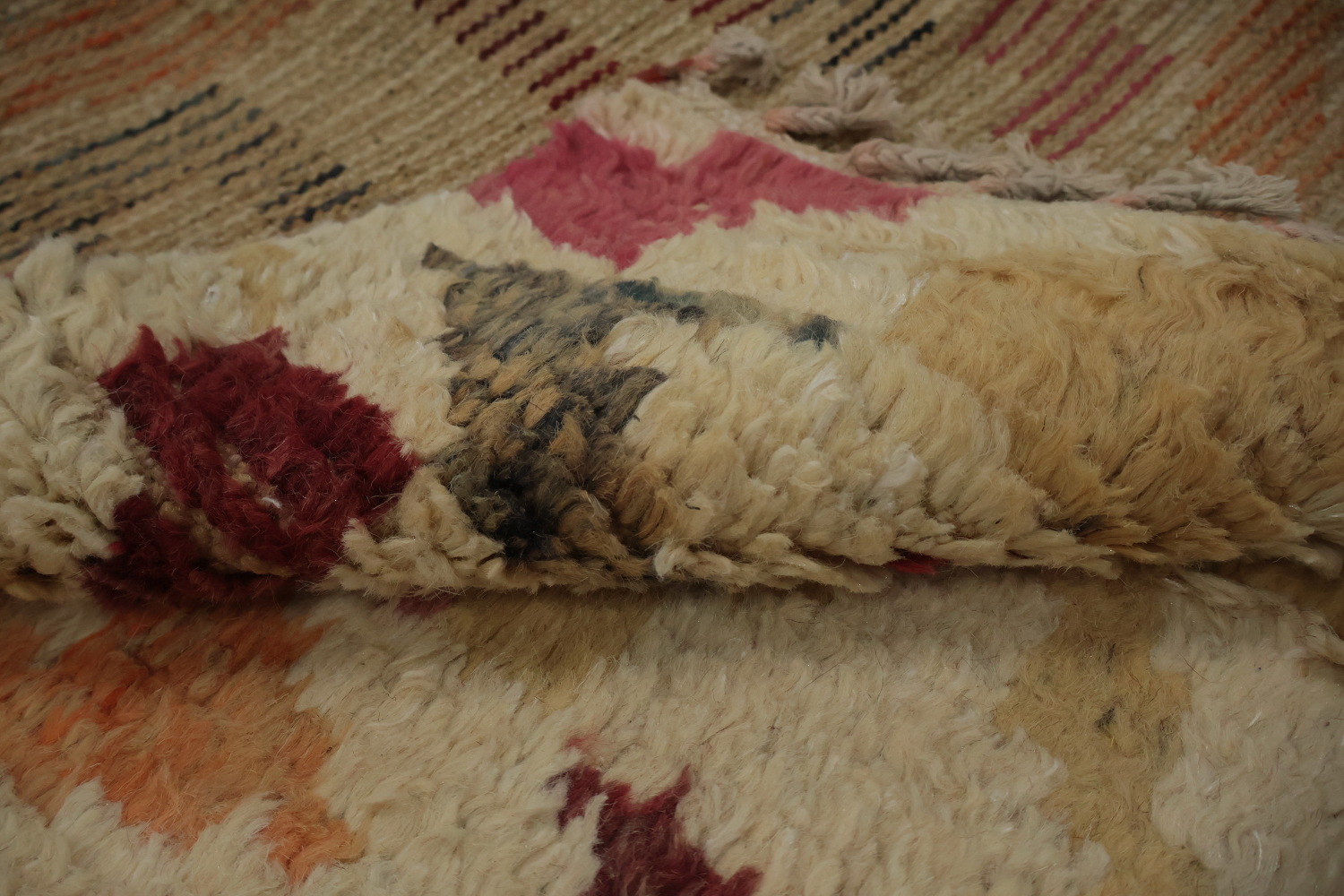 Moroccan Area Rug 7x11 with Eye-Catching Symmetrical Design