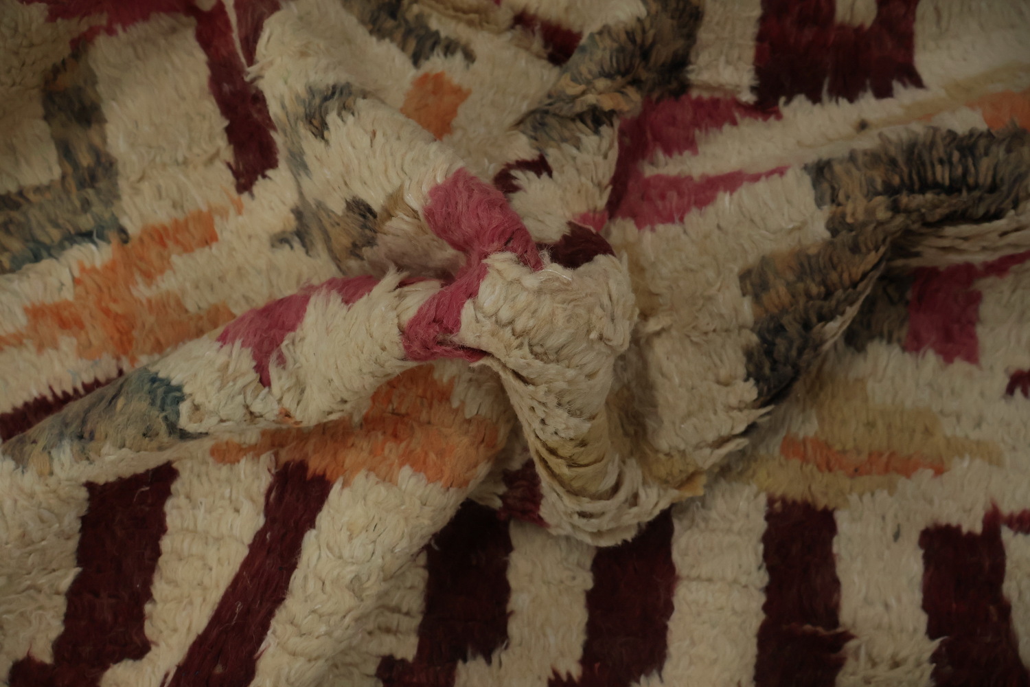 Moroccan Area Rug 7x11 with Eye-Catching Symmetrical Design
