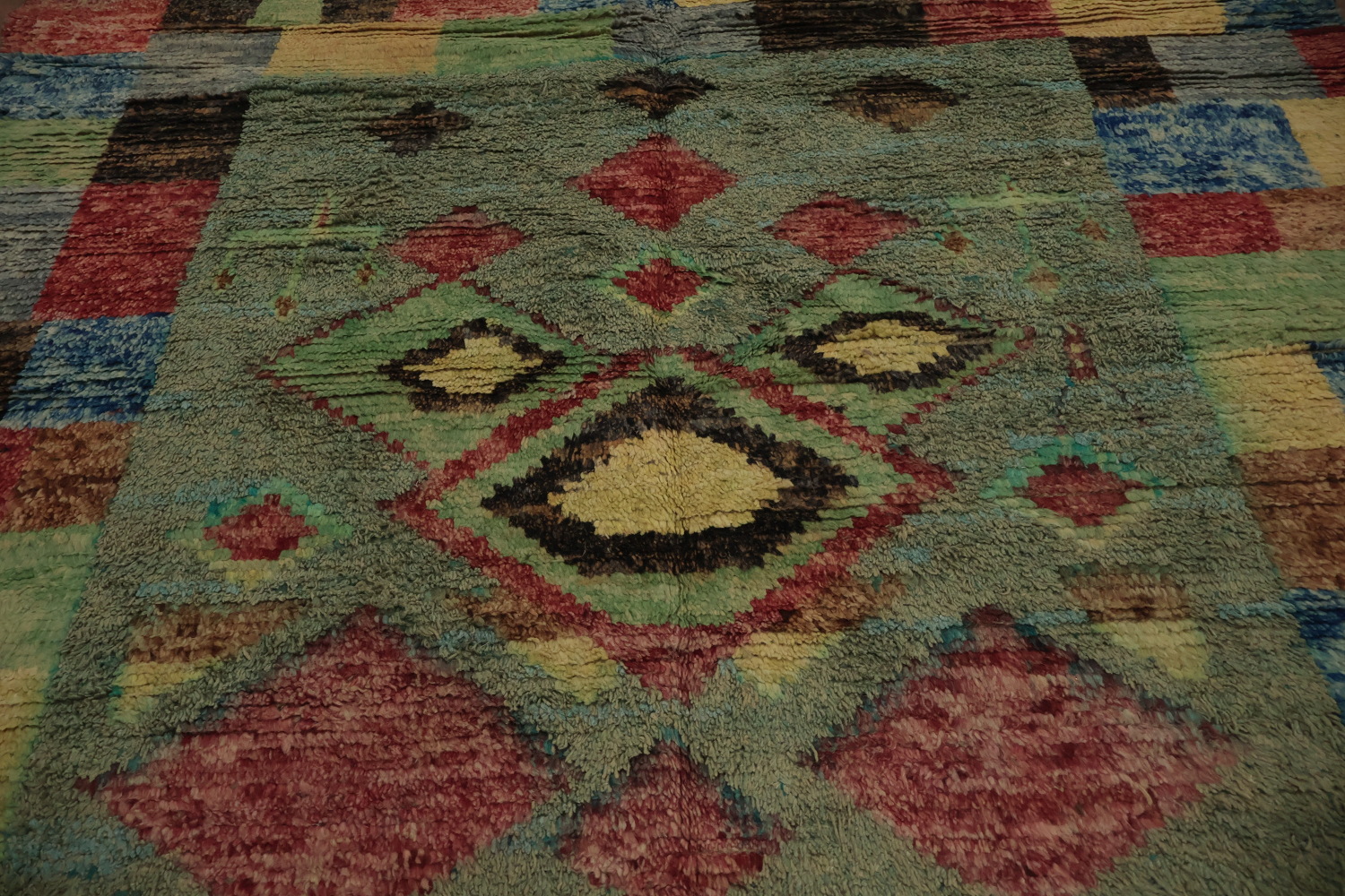 Add a Splash of Color with This Geometric Moroccan Area Rug 7x11