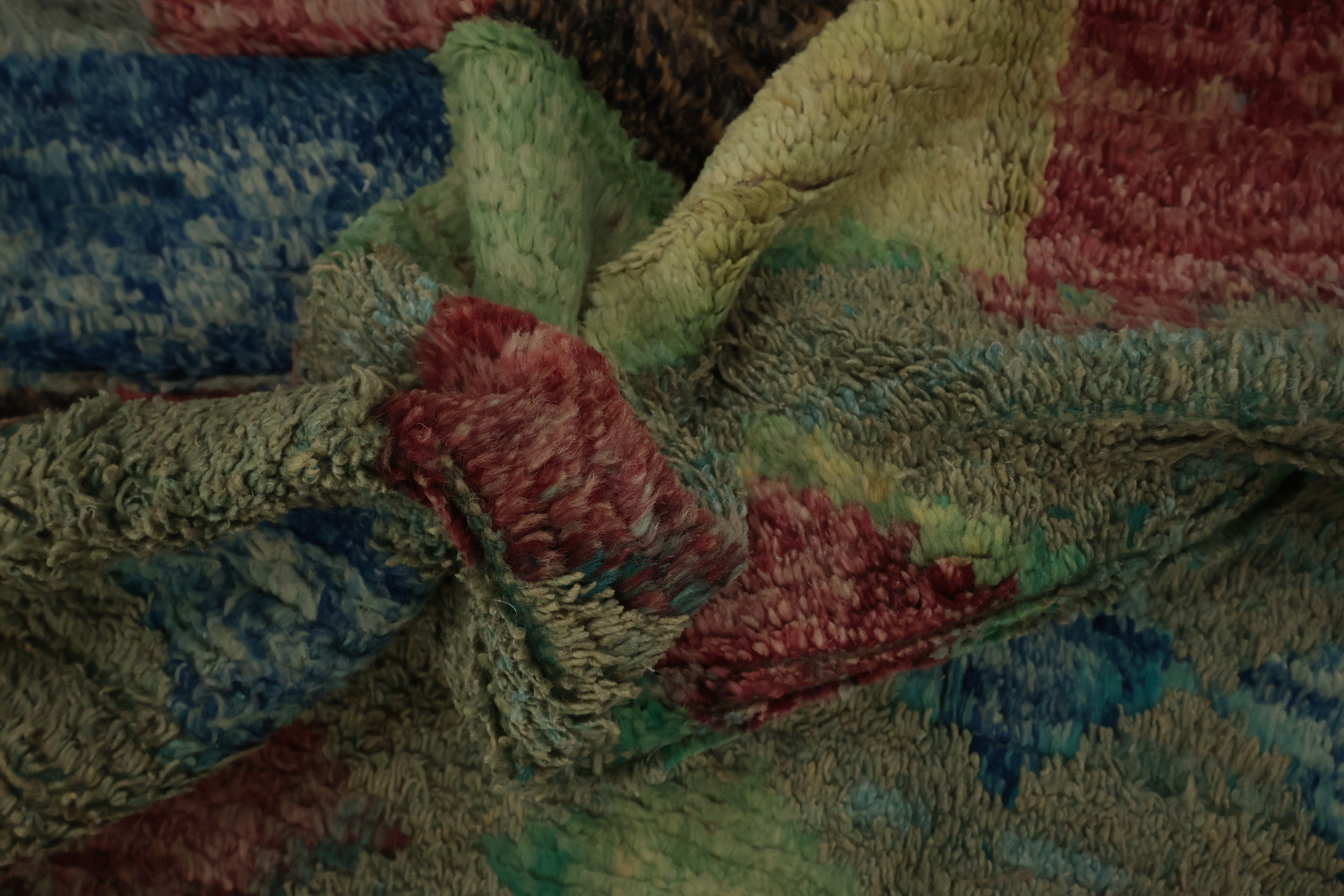Add a Splash of Color with This Geometric Moroccan Area Rug 7x11