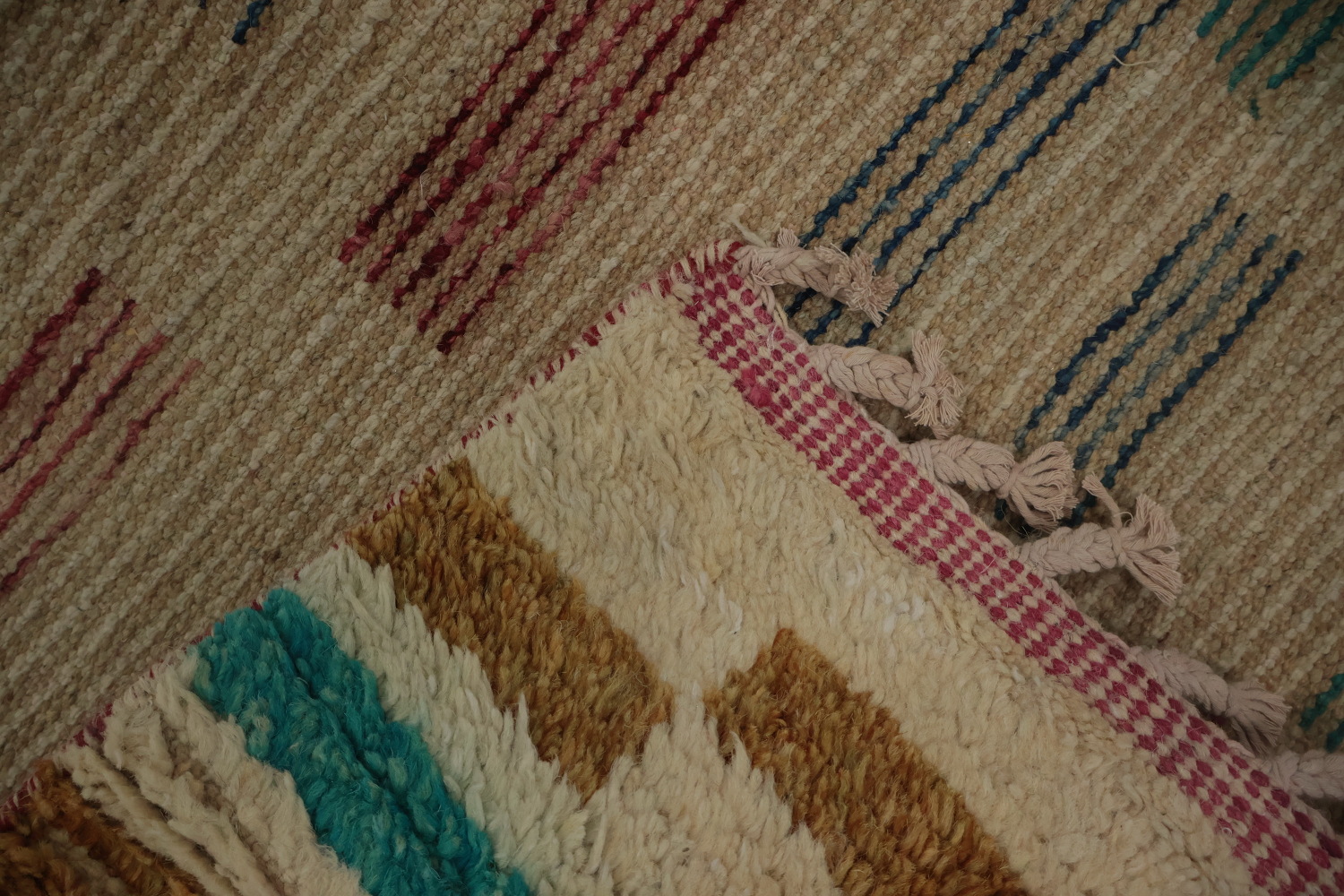 Eye-Catching Triangle Design Moroccan Wool Area Rug 7x11