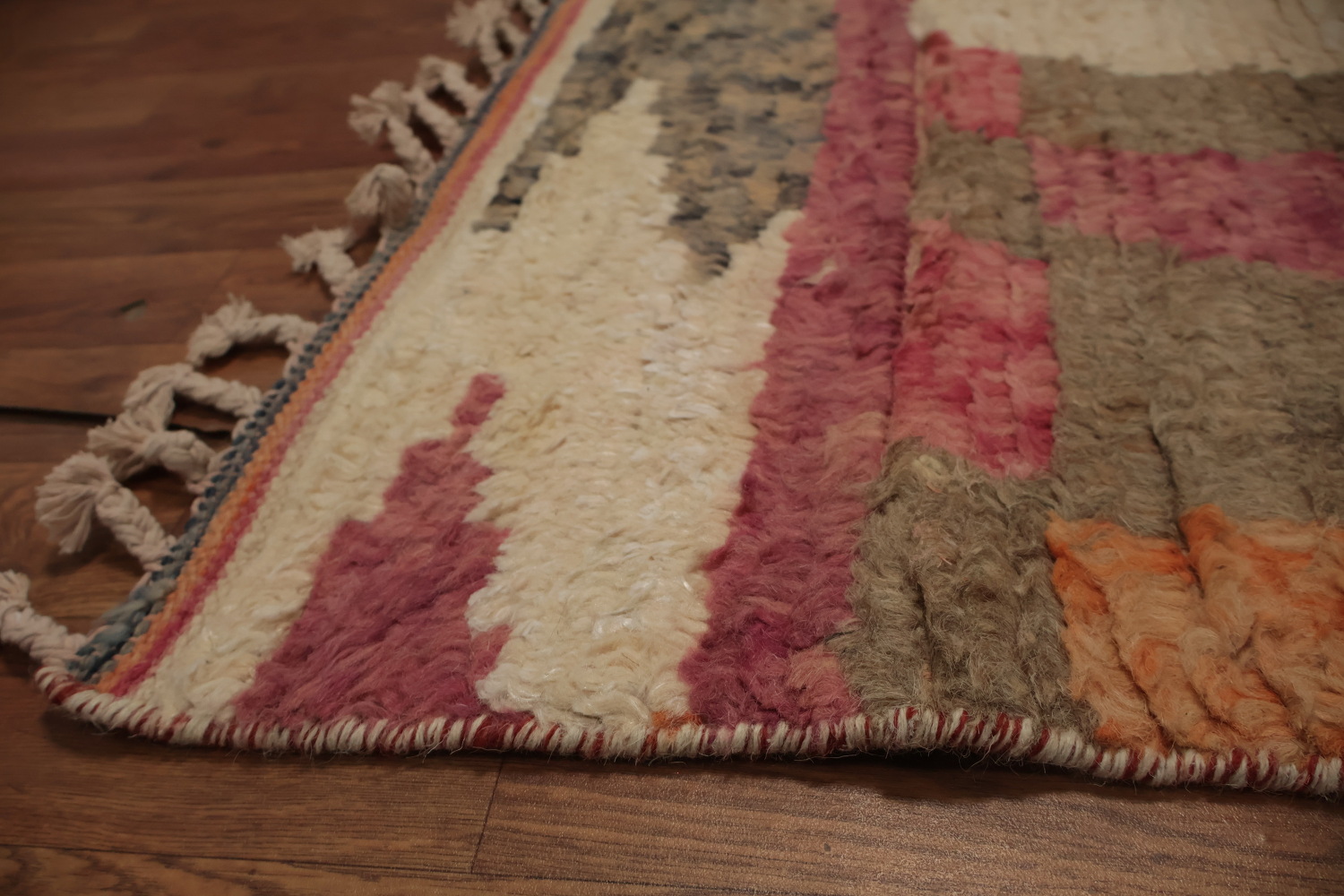 Modern Art Moroccan Wool Area Rug 7x11 to Enhance Living Room Decor