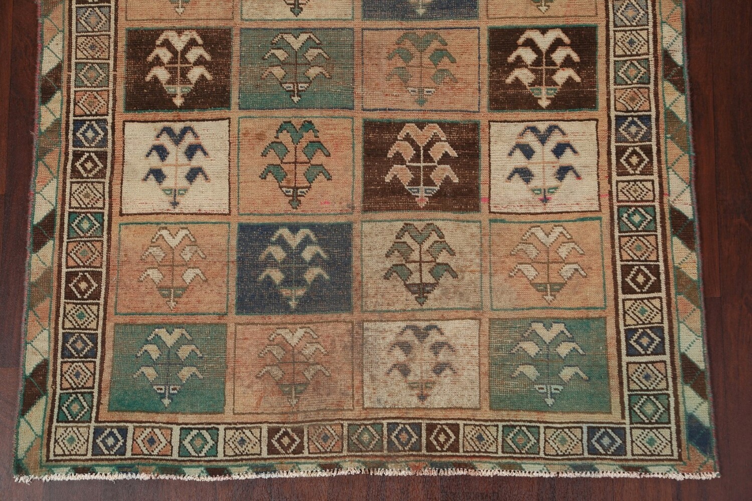 Antique Wool Bakhtiari Persian Area Rug 5x9