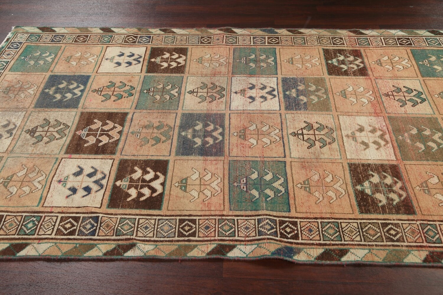 Antique Wool Bakhtiari Persian Area Rug 5x9