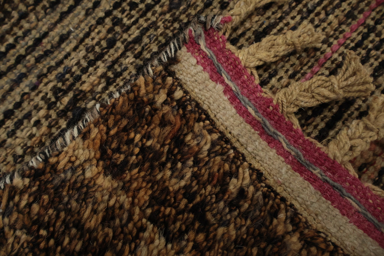 Bohemian Moroccan Area Rug 7x10 with Geometric Patterns