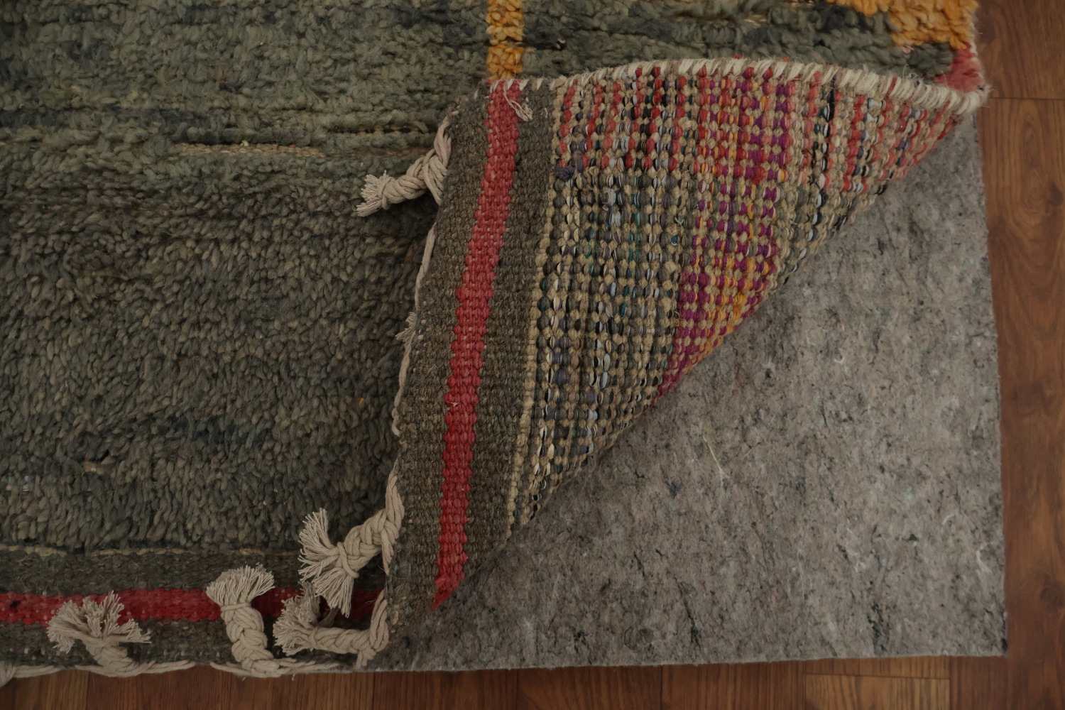 Elegant Moroccan Handmade Area Rug 8x11 Featuring Artistic Gold Details