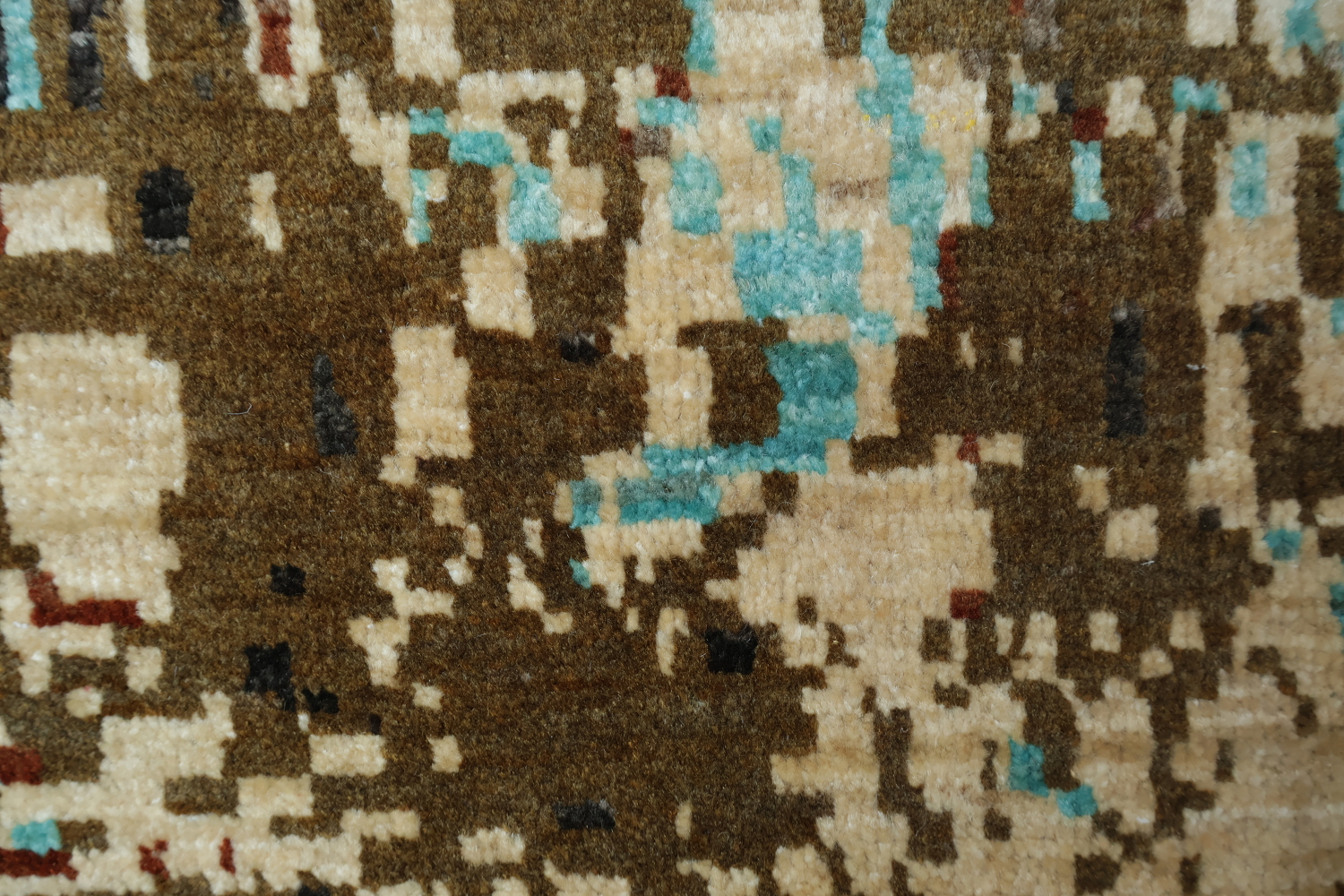 Modern Abstract Rug with Intriguing Geometric Patterns 6x8