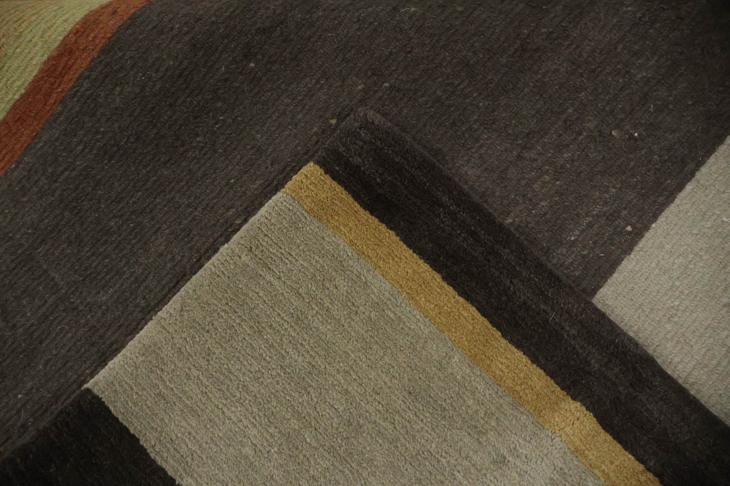 Contemporary Striped Nepalese Wool Area Rug 6x9