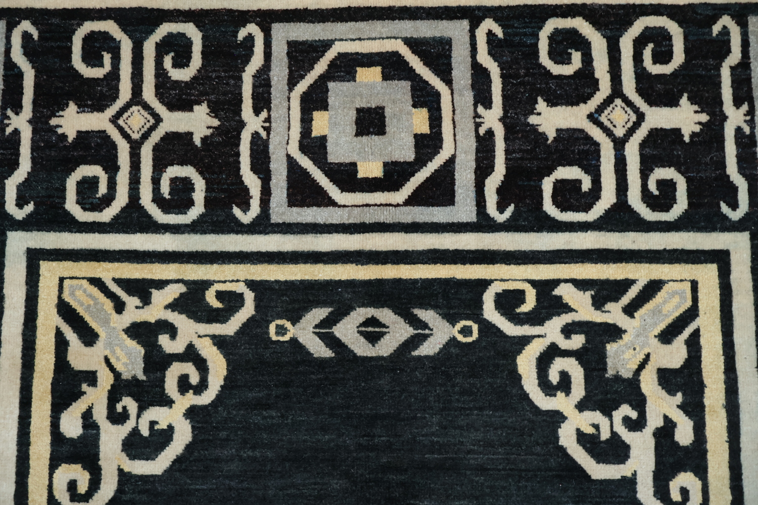 Vegetable Dye Handmade Khotan Wool Area Rug 5x8