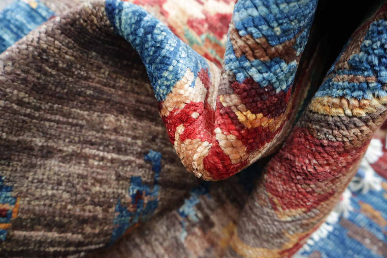 Bold Abstract Artwork Rug with Rich Blue and Red Hues 6x8