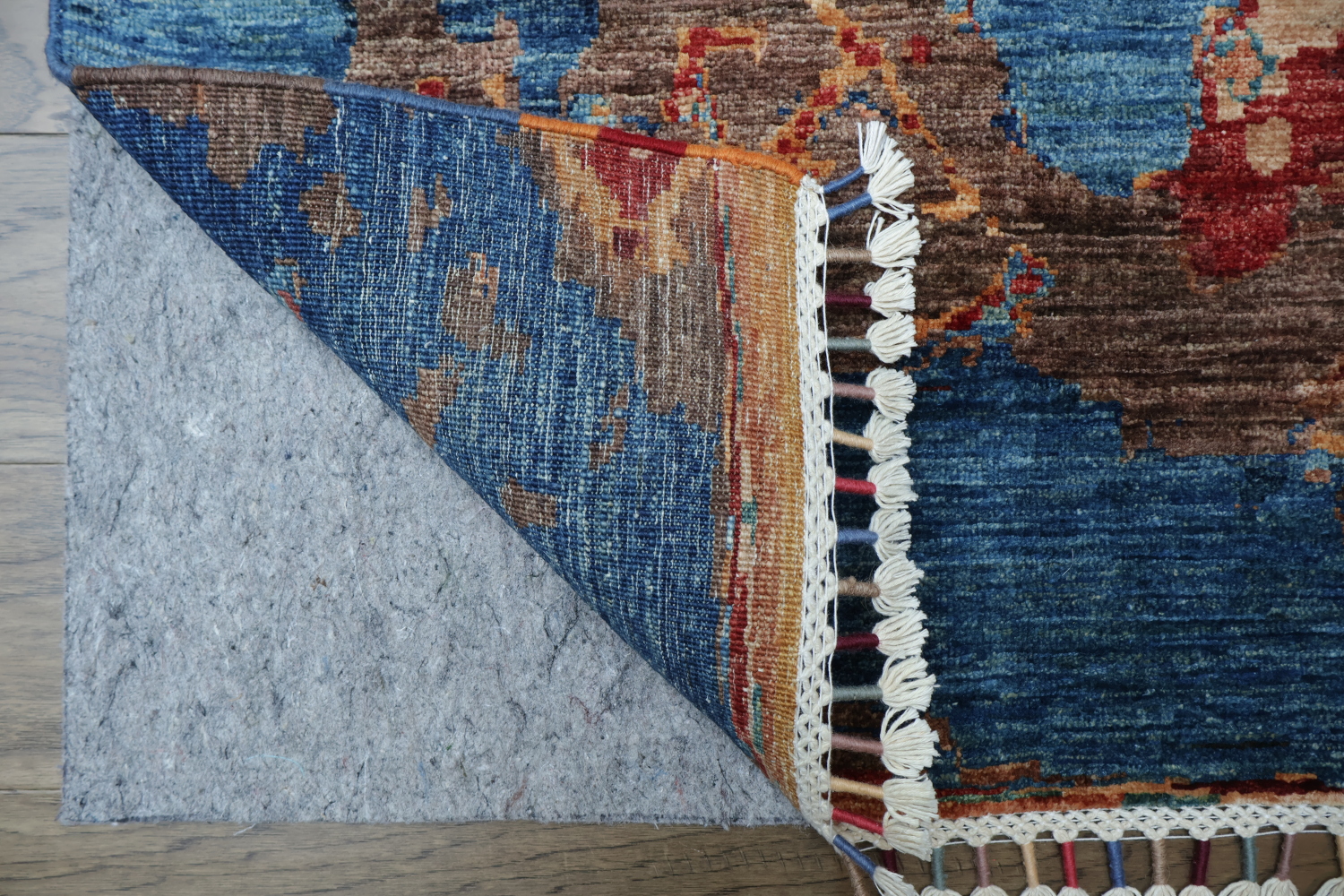 Bold Abstract Artwork Rug with Rich Blue and Red Hues 6x8