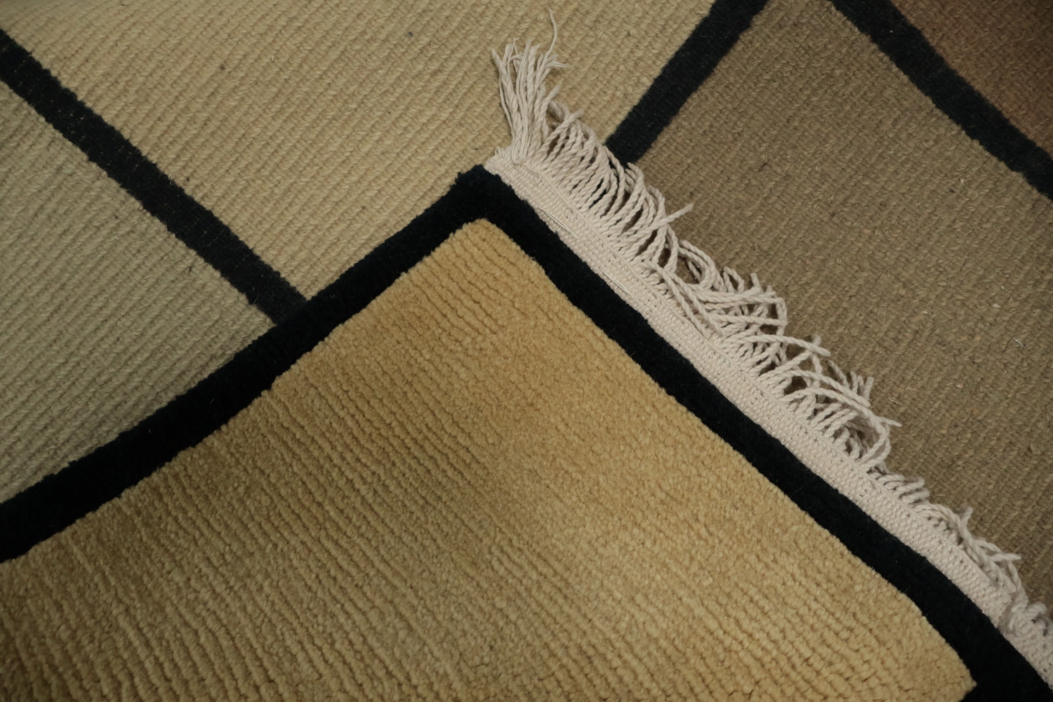 Earthy Toned Nepalese Blocks Stylish Checkered Rug 6x9