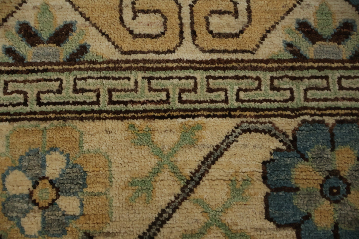 Timeless Elegance Classic Khotan Area Rug 6x9