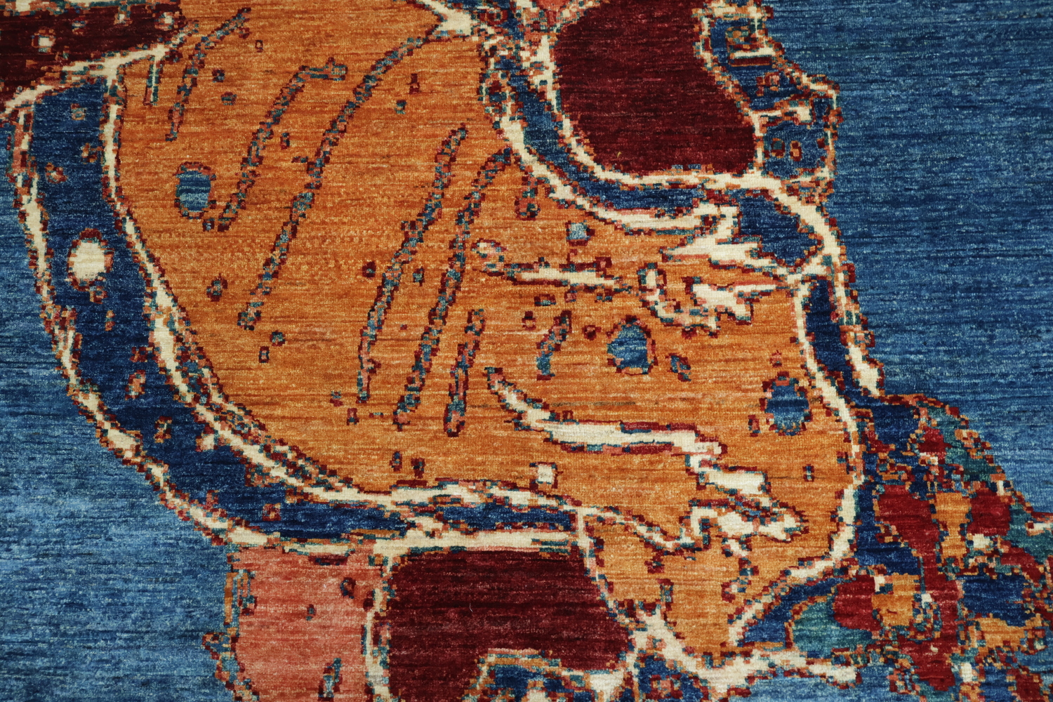 Bold Abstract Design Rug with Vibrant Splashes of Color 6x8