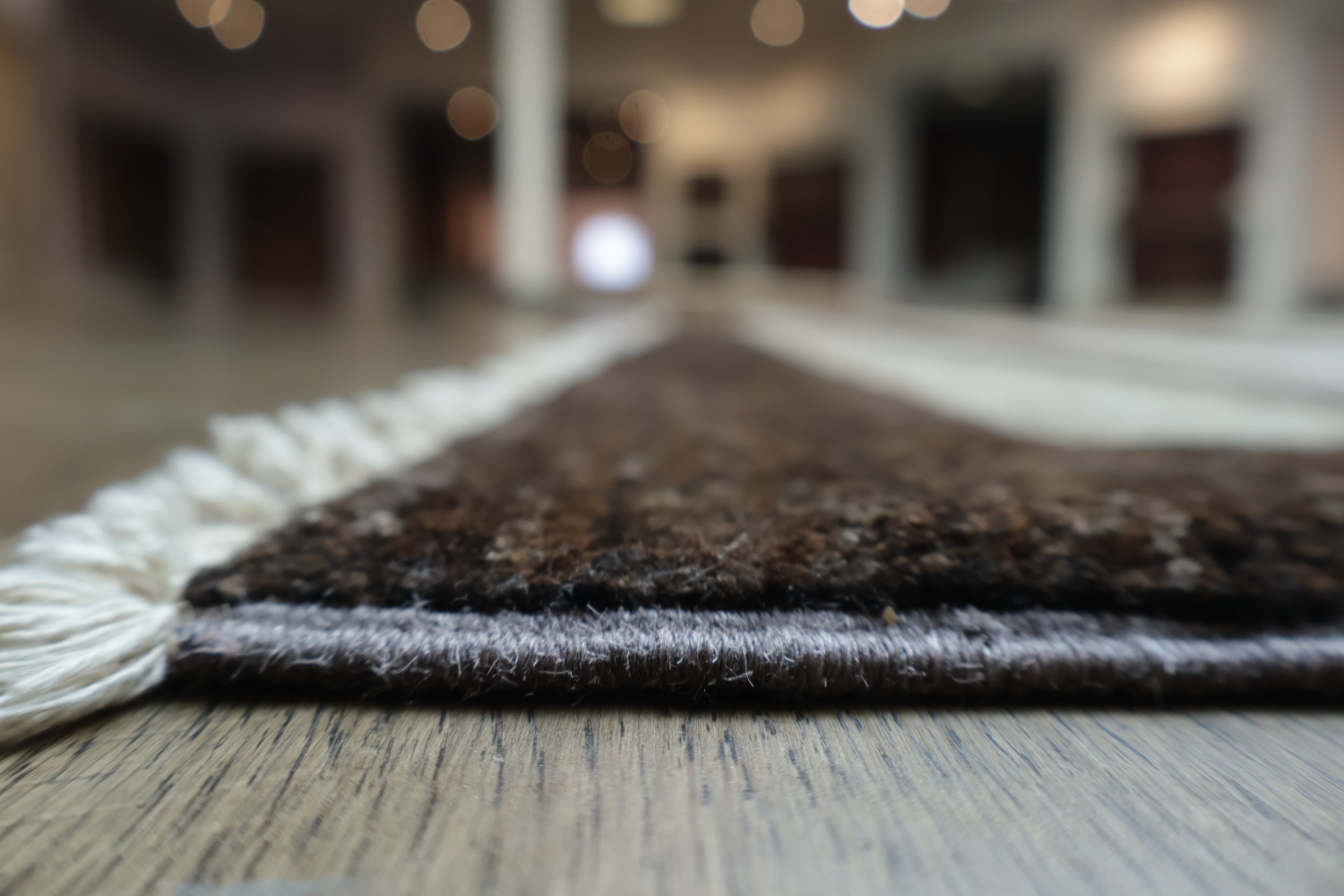 Elegant Horizontal Stripes Rug for Contemporary Interiors 6x9