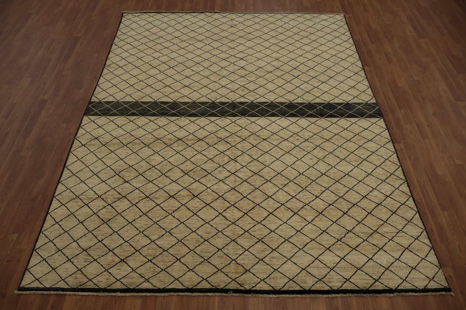 Modern Diamond Grid Moroccan Rug 8x10 for Stylish Living Spaces