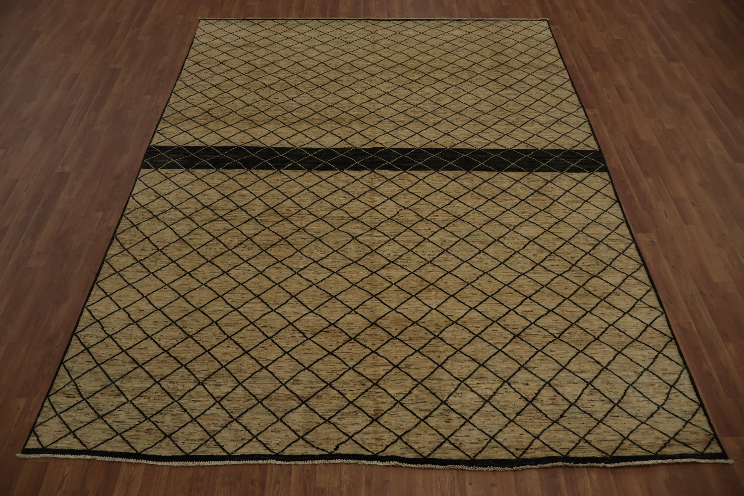 Modern Diamond Grid Moroccan Rug 8x10 for Stylish Living Spaces