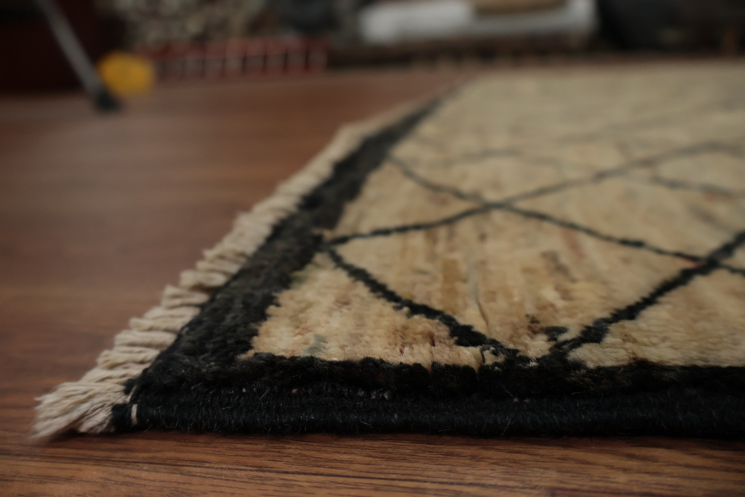 Modern Diamond Grid Moroccan Rug 8x10 for Stylish Living Spaces