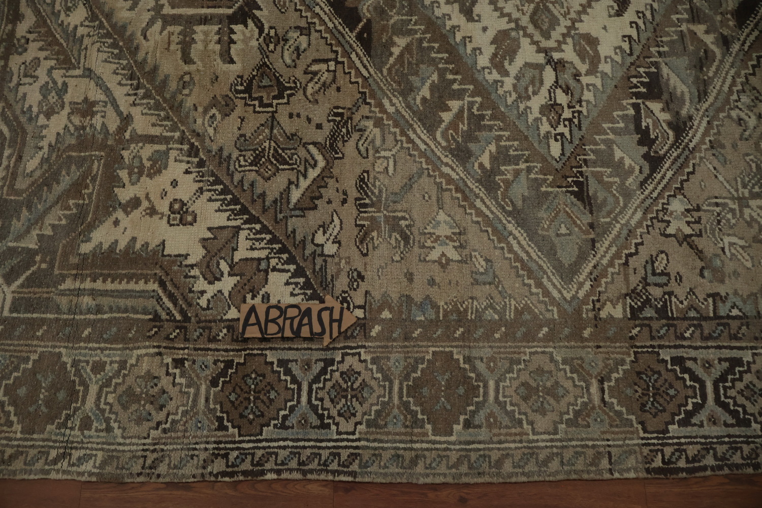 Vintage Geometric Distressed Heriz Persian Rug 7x9