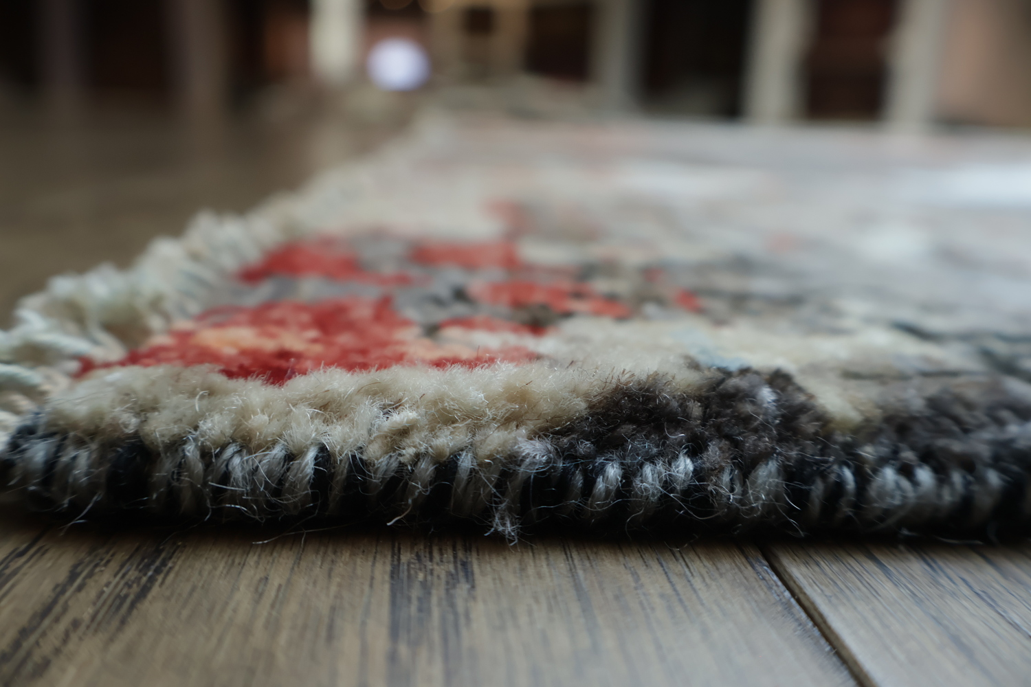 Modern Rug with Abstract Brushstroke Design 7x10