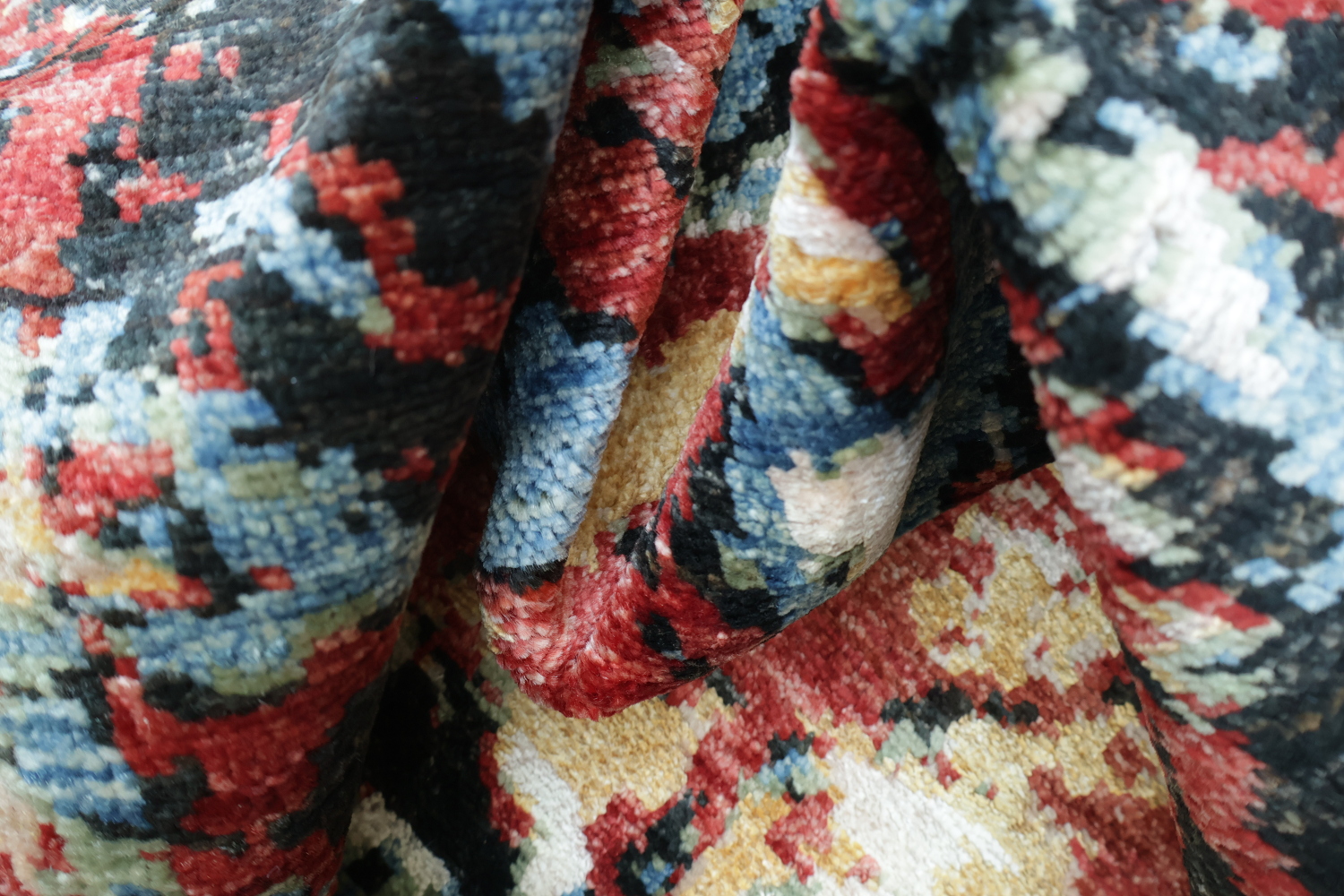 Rich Tones Meet Intricate Patterns in an Artistic Floral Design 7x10