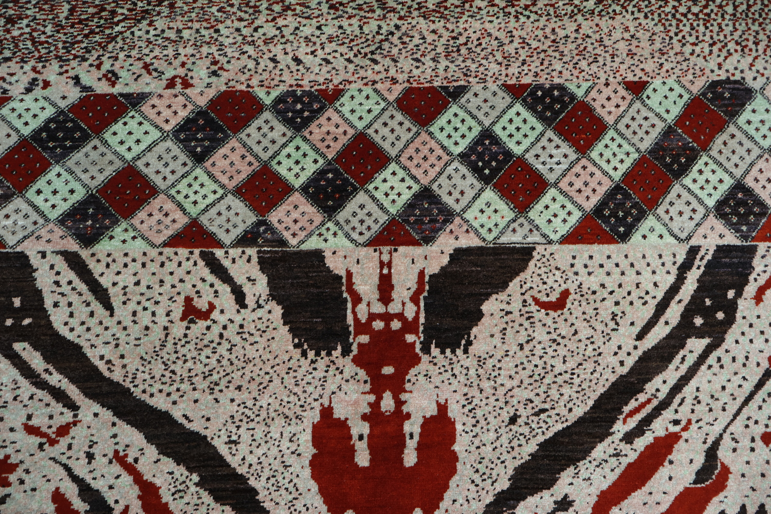 Modern Geometric Red and Black Patterned Accent Rug 7x10