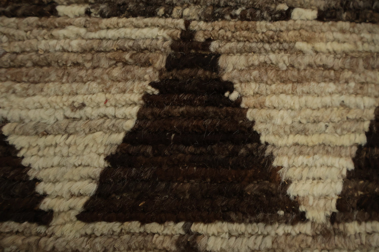 Chic Kashkoli Area Rug 6x10 Brown and Beige Triangle Design Accent