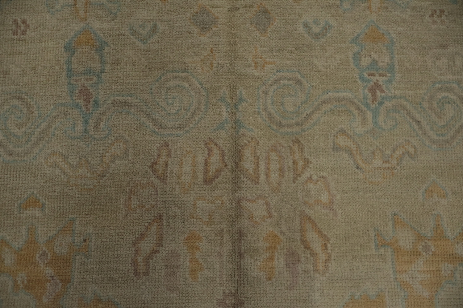 Neutral Oushak Vegetable Dye Area Rug 8x10 Soft and Inviting Space