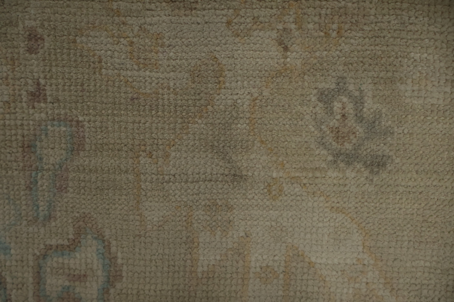 Neutral Oushak Vegetable Dye Area Rug 8x10 Soft and Inviting Space