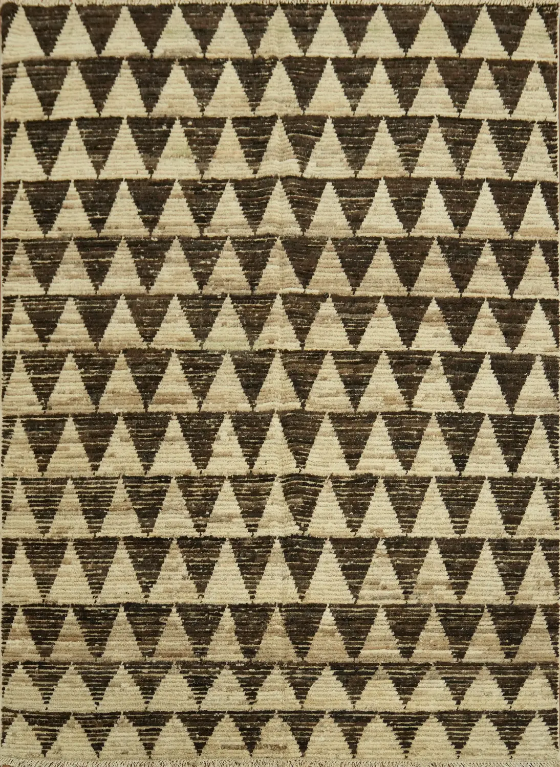 Modern Aesthetics: Earthy Tones in Triangular Harmony Rug 6x9