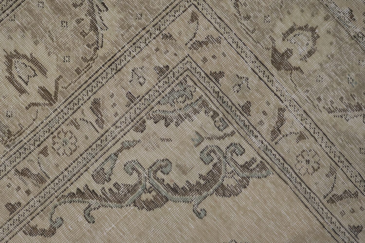 Distressed Floral Tabriz Persian Area Rug 6x10