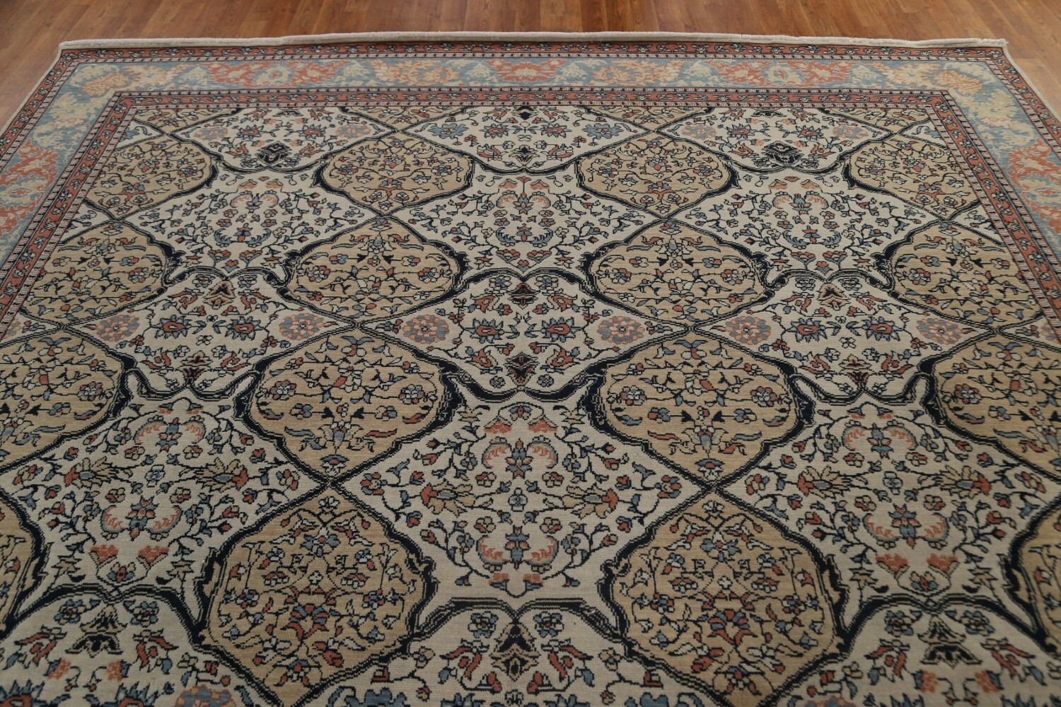 Floral Wool Bakhtiari Oriental Area Rug 10x13