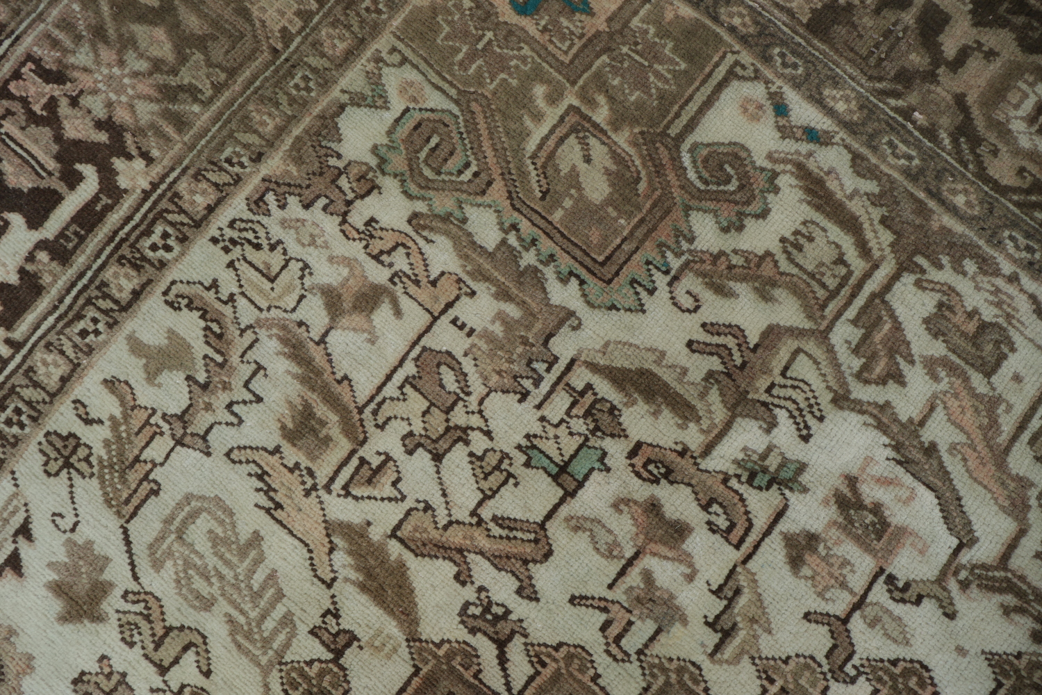 Vintage Geometric Muted Coral Peach Heriz Persian Area Rug 8x11