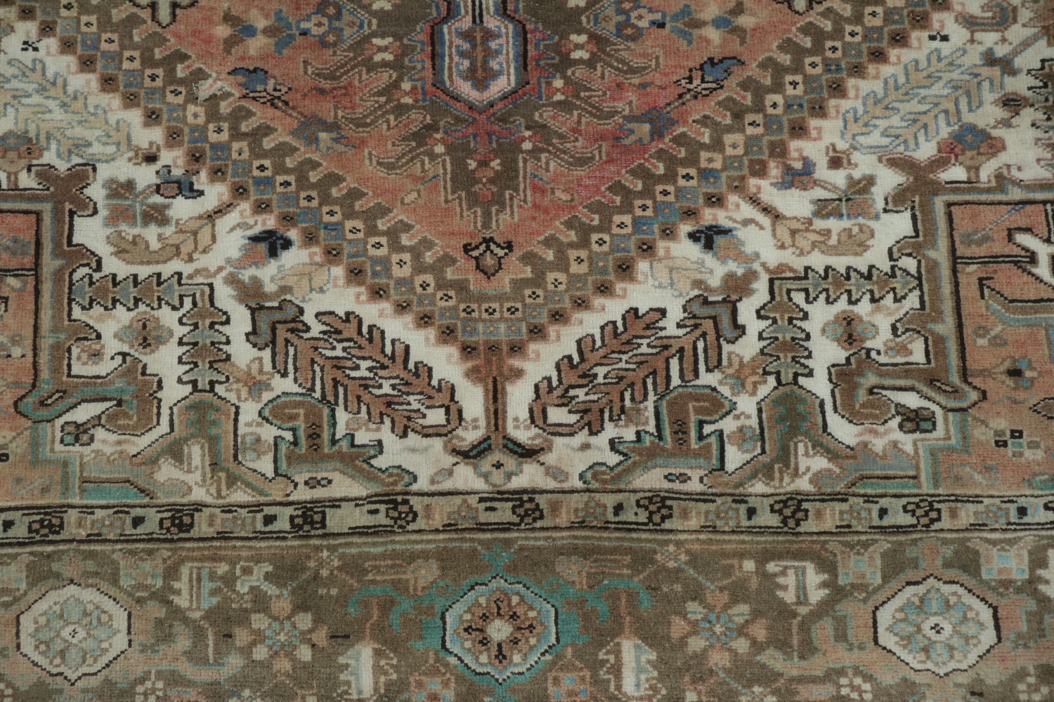 Vintage Geometric Heriz Persian Area Rug 8x11