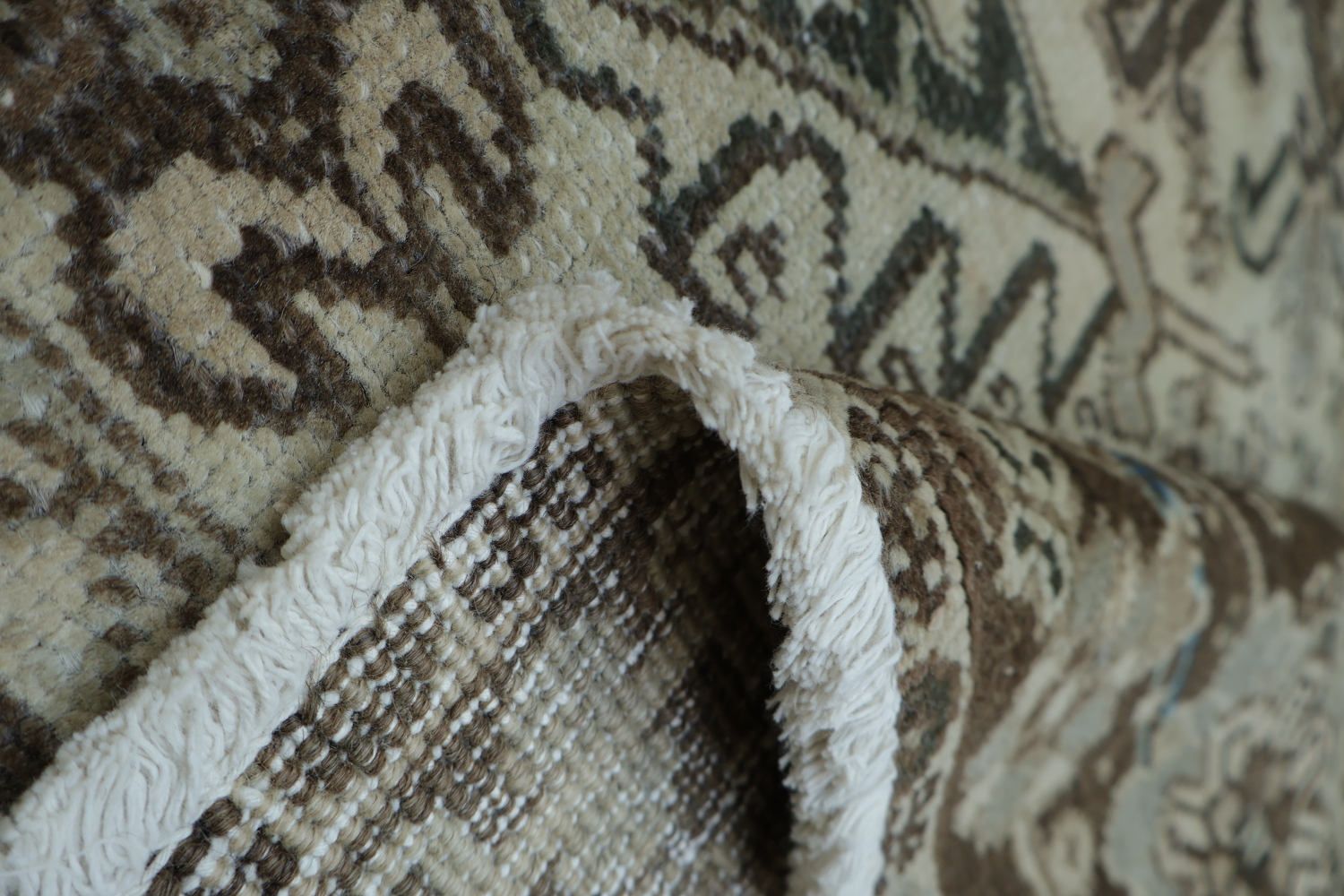 Vintage Muted Color Vintage Heriz Persian Area Rug 8x11
