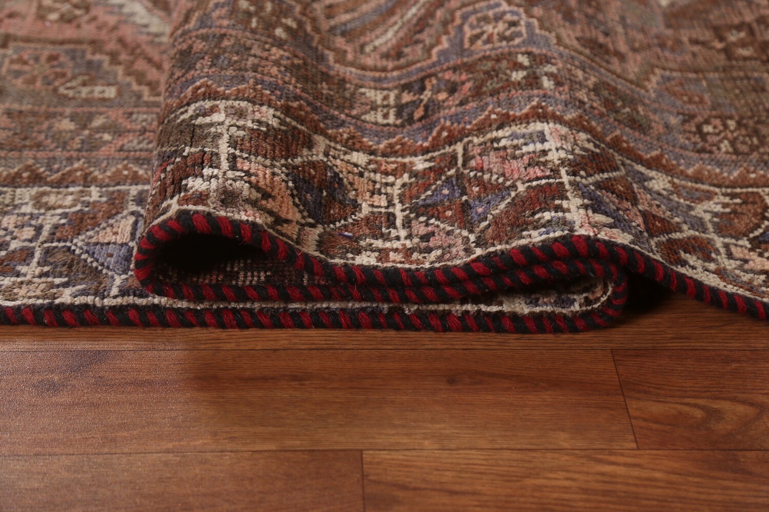 Antique Wool Shiraz Persian Area Rug 5x8