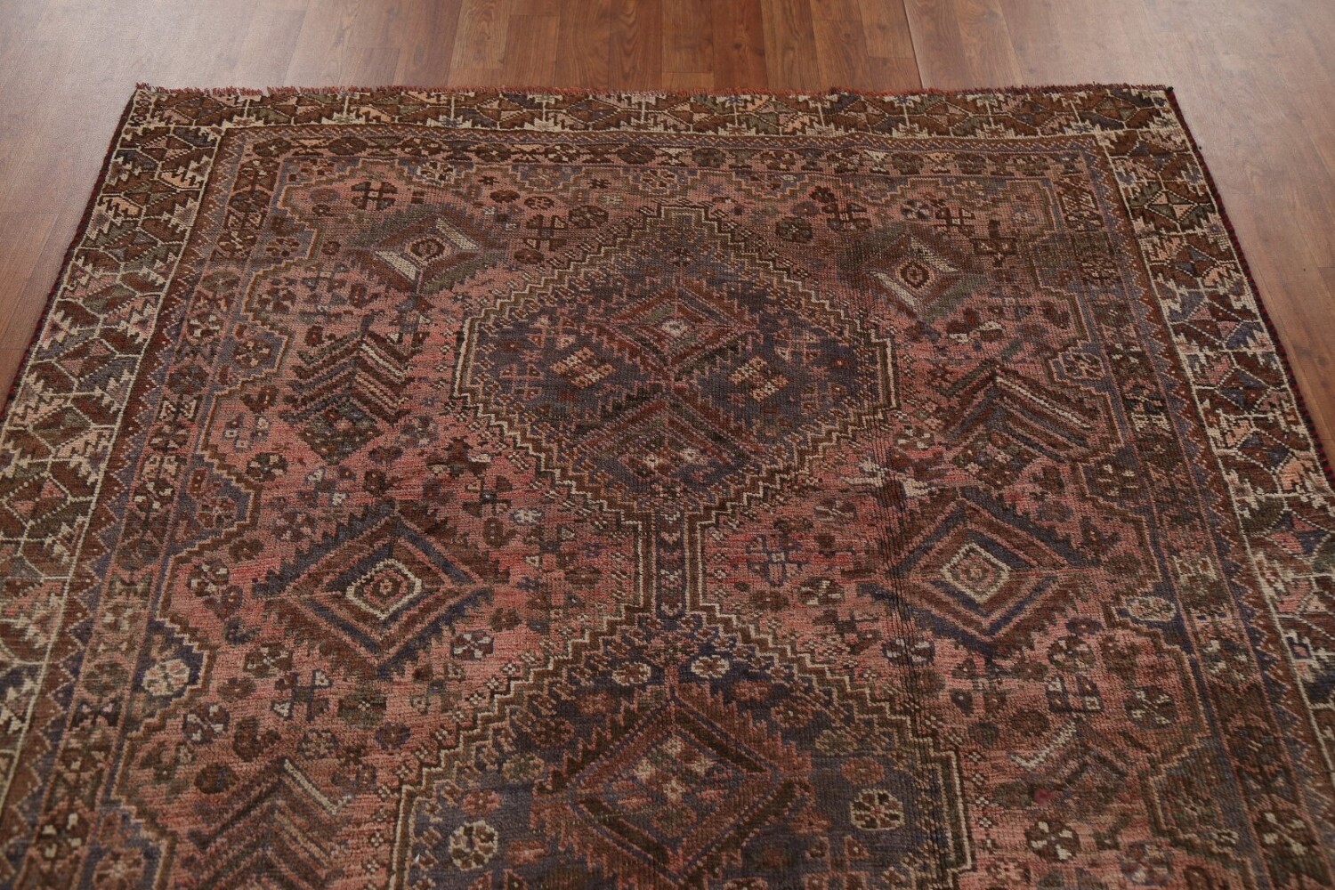 Antique Wool Shiraz Persian Area Rug 5x8