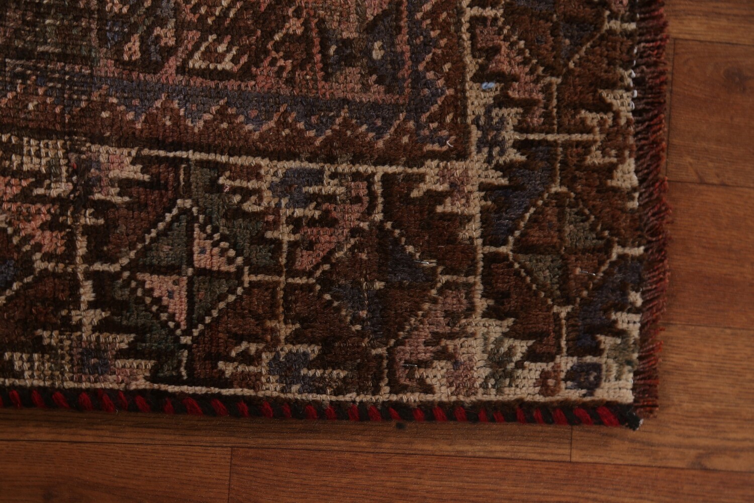 Antique Wool Shiraz Persian Area Rug 5x8