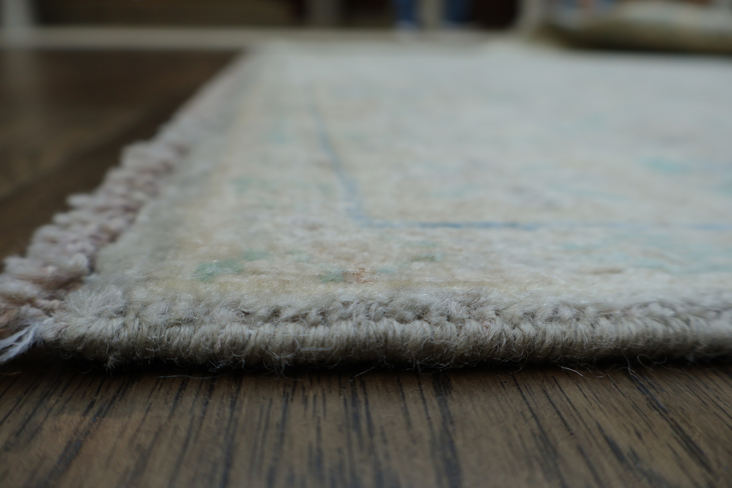 High-Quality Beige Rug with Timeless Blue Accents and Patterns 4x5