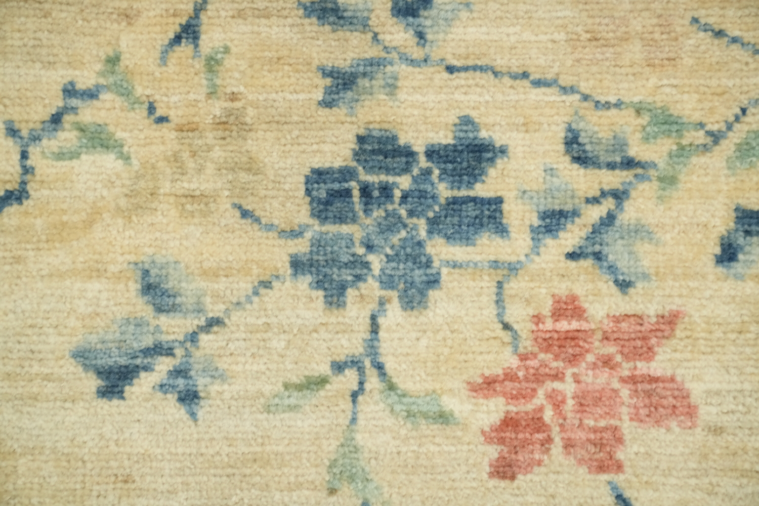 Pastel Tones and Floral Motifs in an Artistic Vintage Style Runner 3'x12'