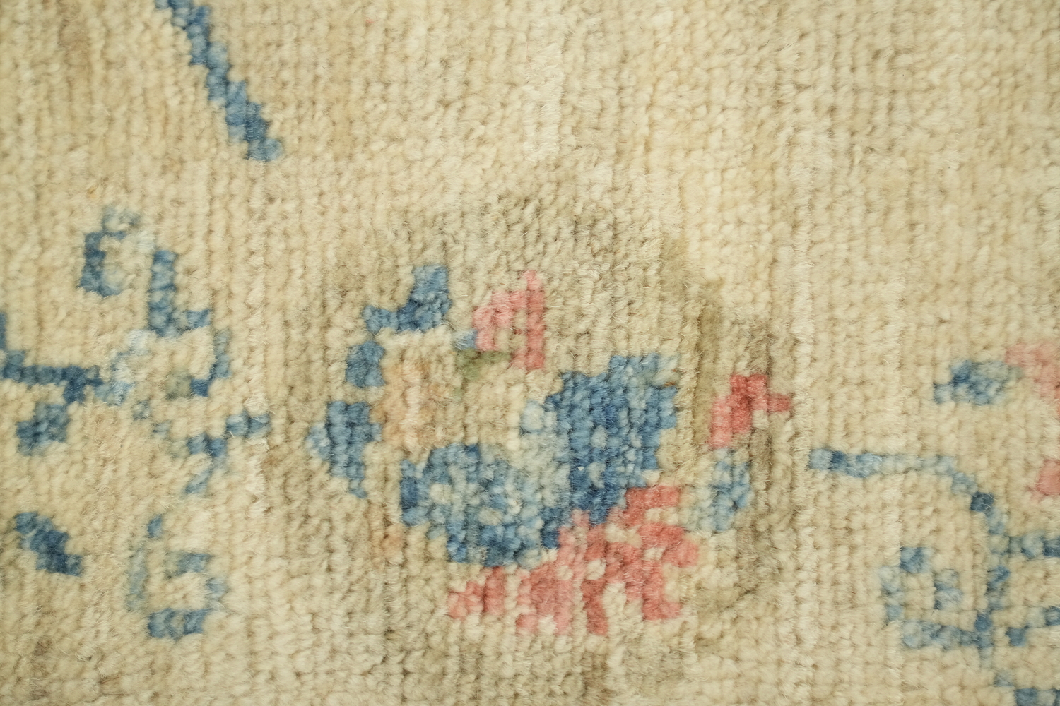 Pastel Tones and Floral Motifs in an Artistic Vintage Style Runner 3'x12'