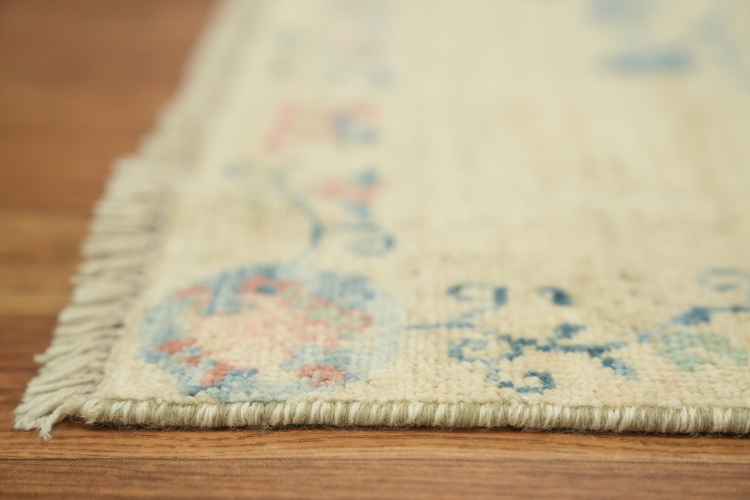 Pastel Tones and Floral Motifs in an Artistic Vintage Style Runner 3'x12'