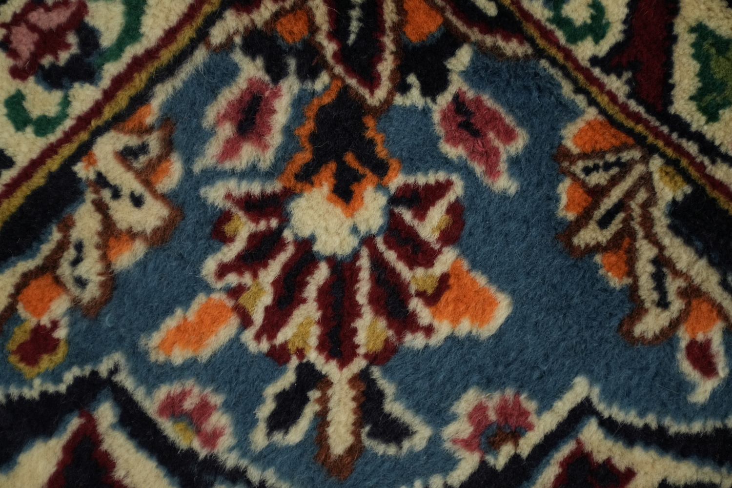 Elegant Traditional Kashan Persian Carpet with Rich Floral Designs 11x16