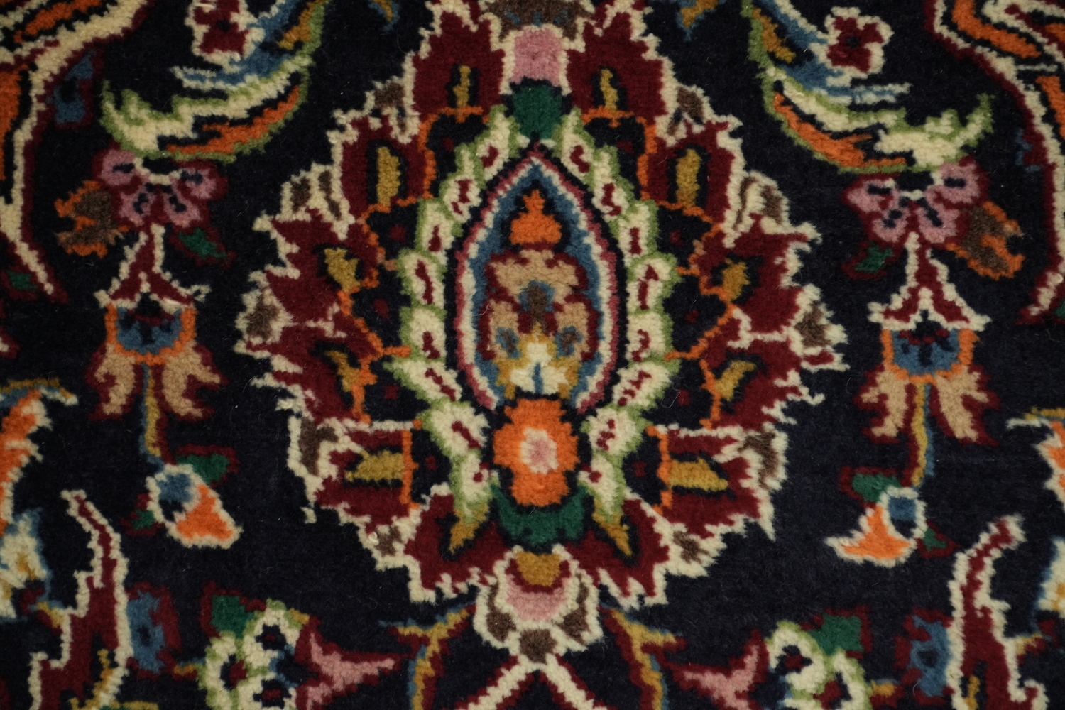 Elegant Traditional Kashan Persian Carpet with Rich Floral Designs 11x16