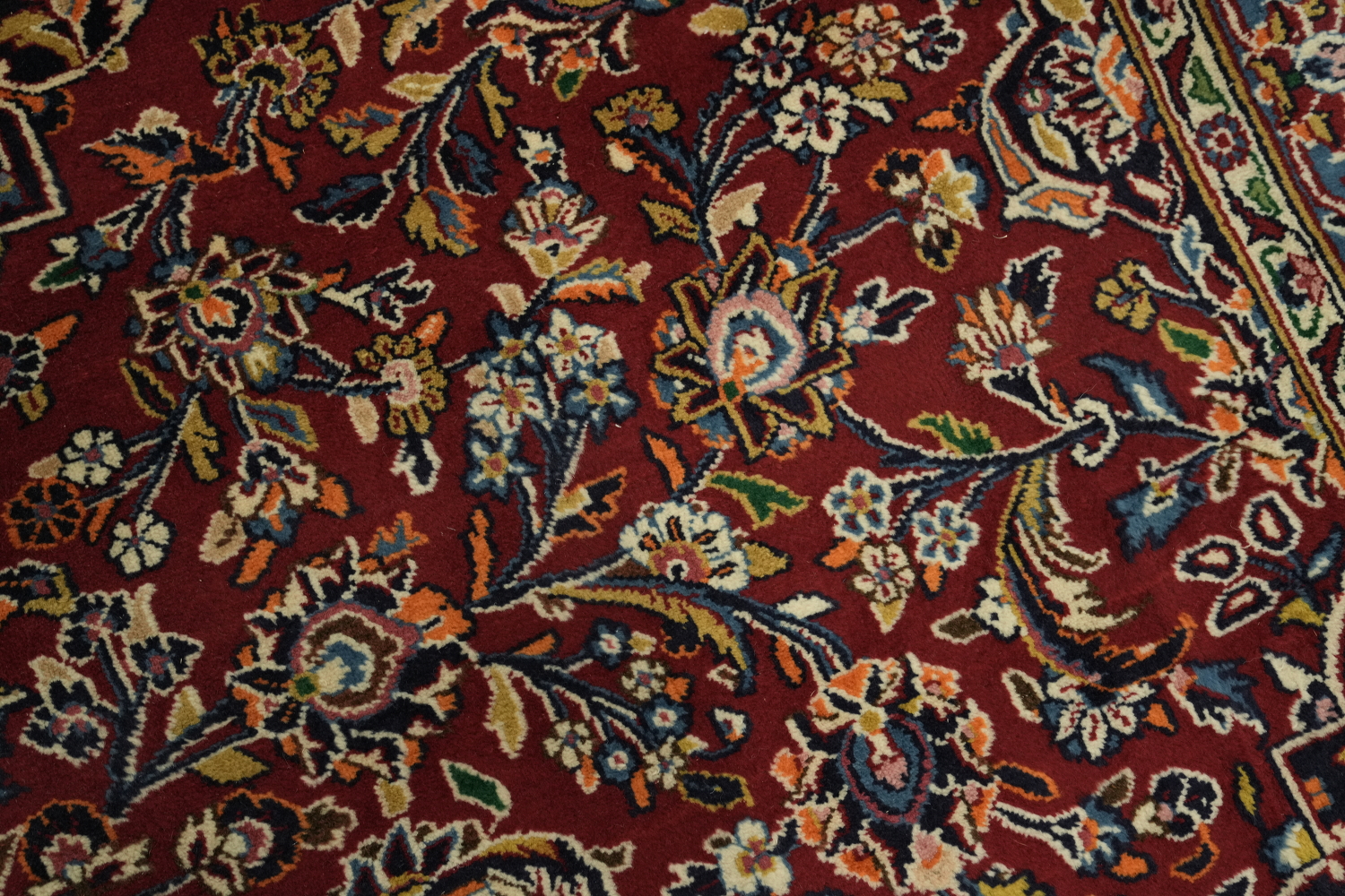 Elegant Traditional Kashan Persian Carpet with Rich Floral Designs 11x16