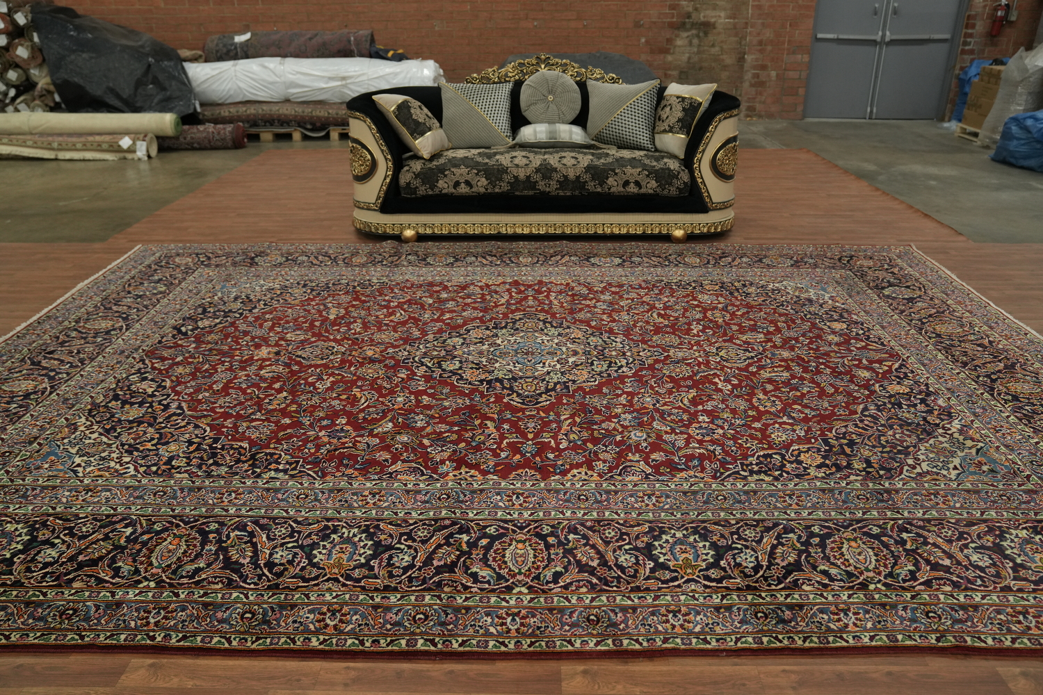 Elegant Traditional Kashan Persian Carpet with Rich Floral Designs 11x16