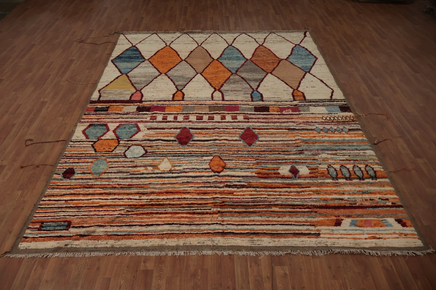 Versatile Moroccan Area Rug 9x12 with Intricate Geometric Motifs