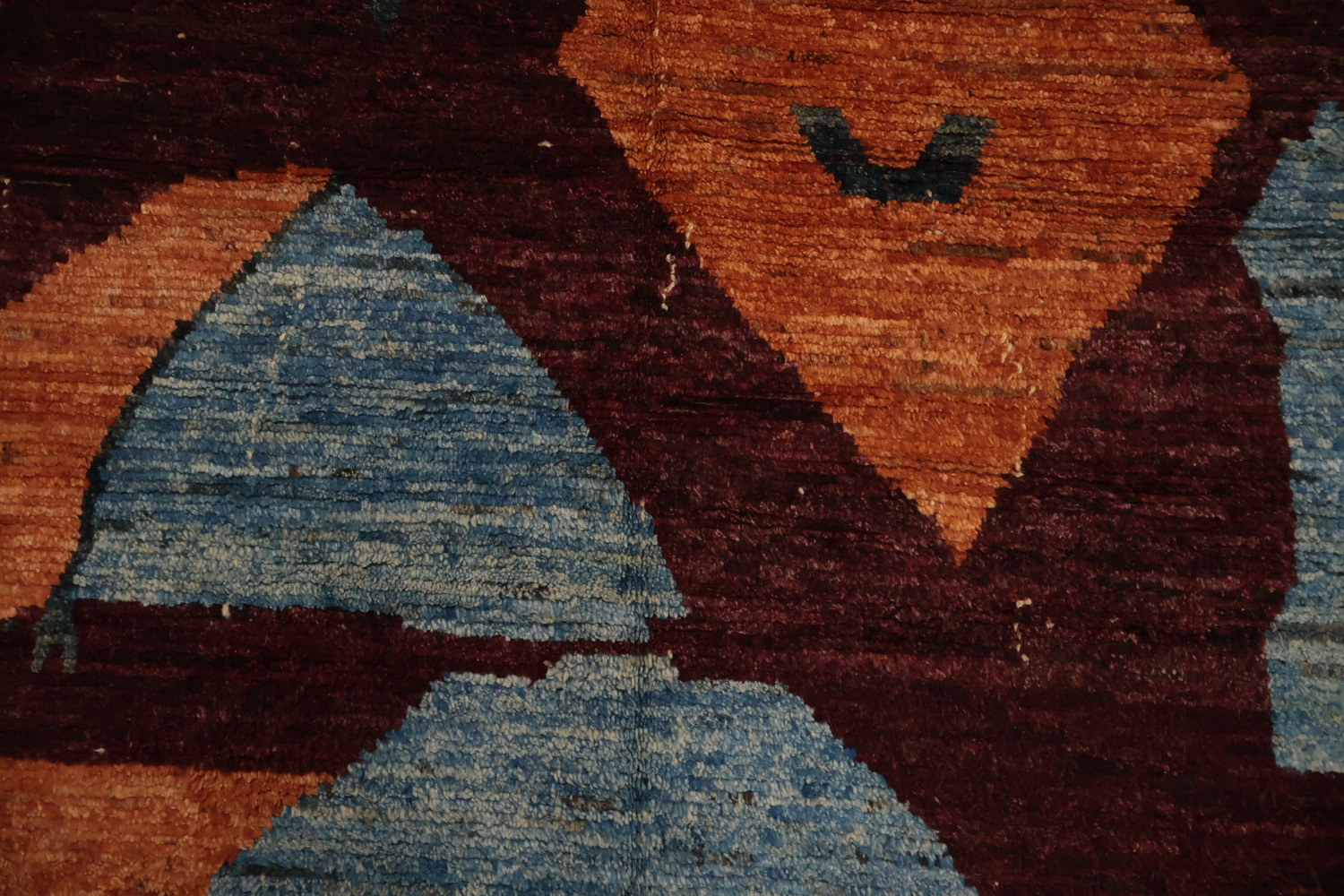 Trendy Abstract Moroccan Area Rug 10x13 for Stylish Home Decor