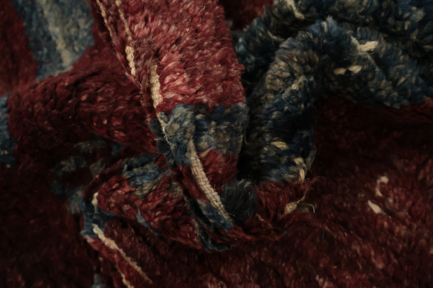 Trendy Abstract Moroccan Area Rug 10x13 for Stylish Home Decor